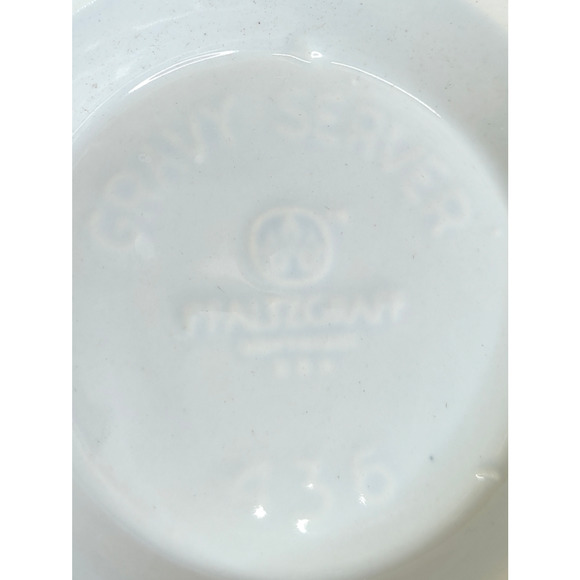 Pfaltzgraft Made in USA Poetry Glossy Gravy Boat with Under Plat - Picture 3 of 5